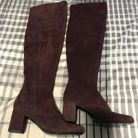 Saint Laurent Suede Boots - Picture 1 of 5